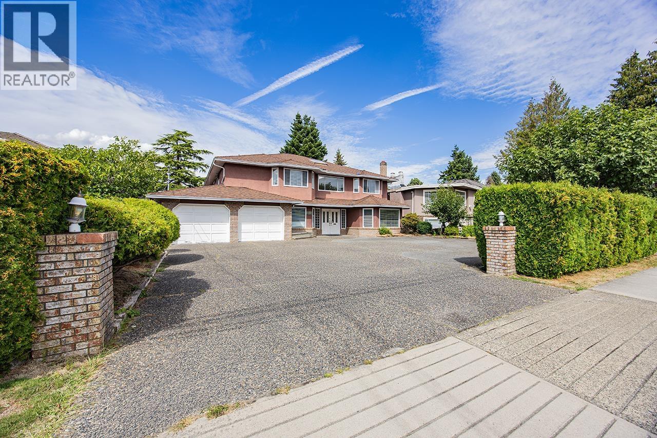 4131 Blundell Rd, Richmond, BC V7C 1G7