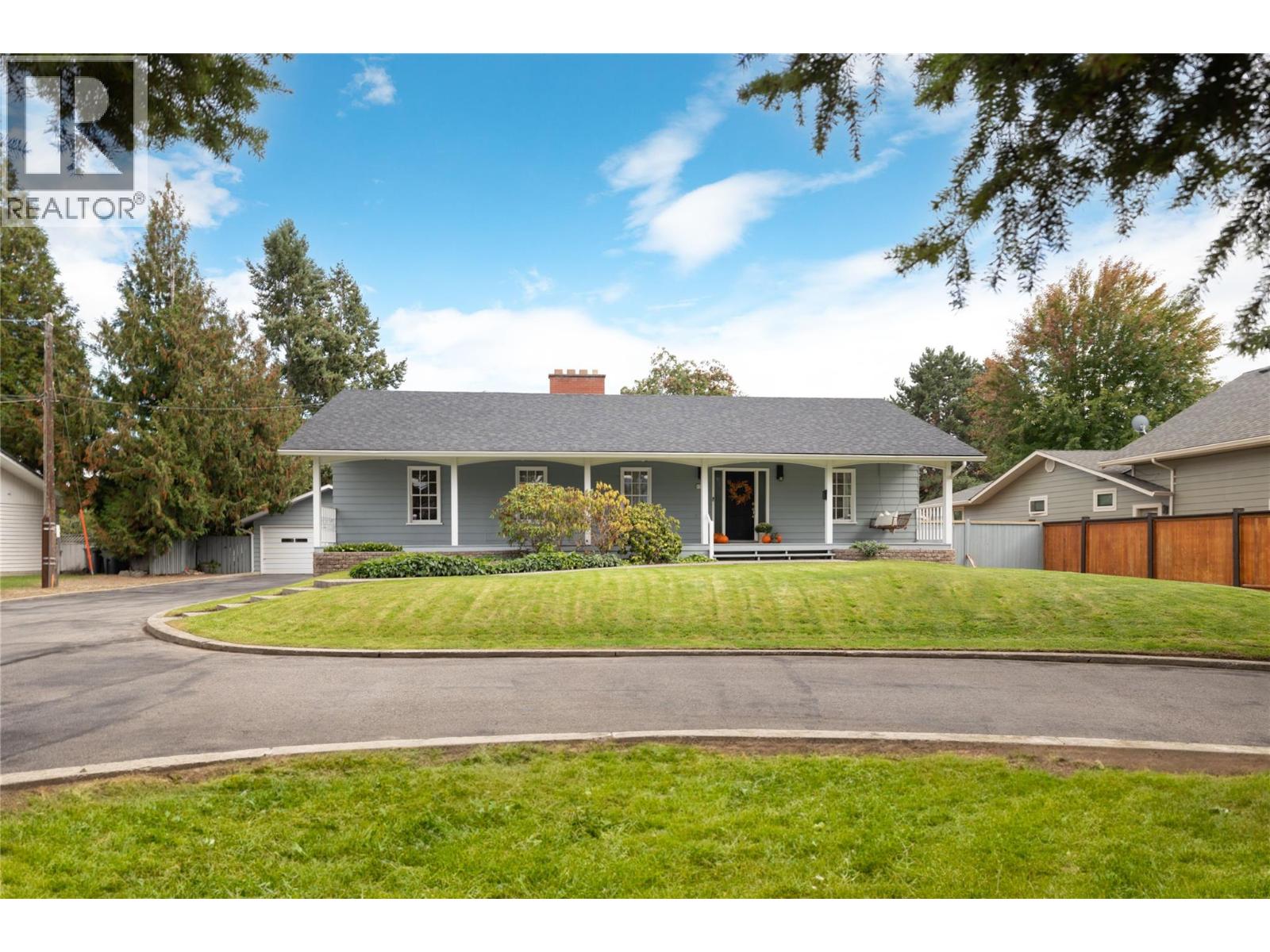 4373 Hobson Rd, Kelowna, BC V1W 1Y4