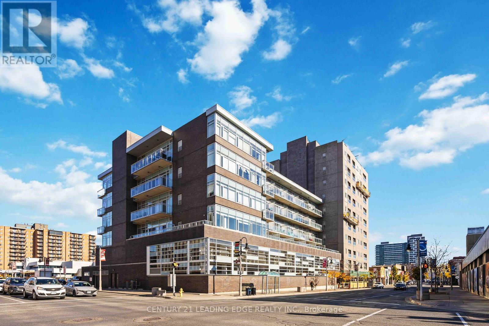 302 44 Bond St W, Oshawa, ON L1G 6R2