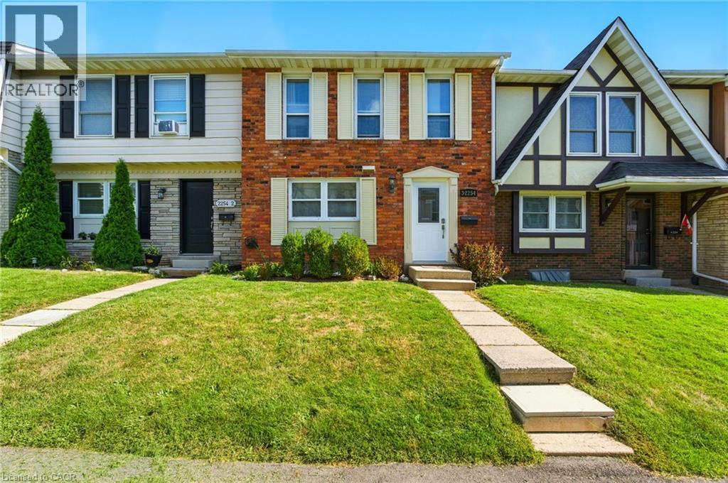 2254 Upper Middle Road Unit 3, Burlington, ON L9P 2Z9