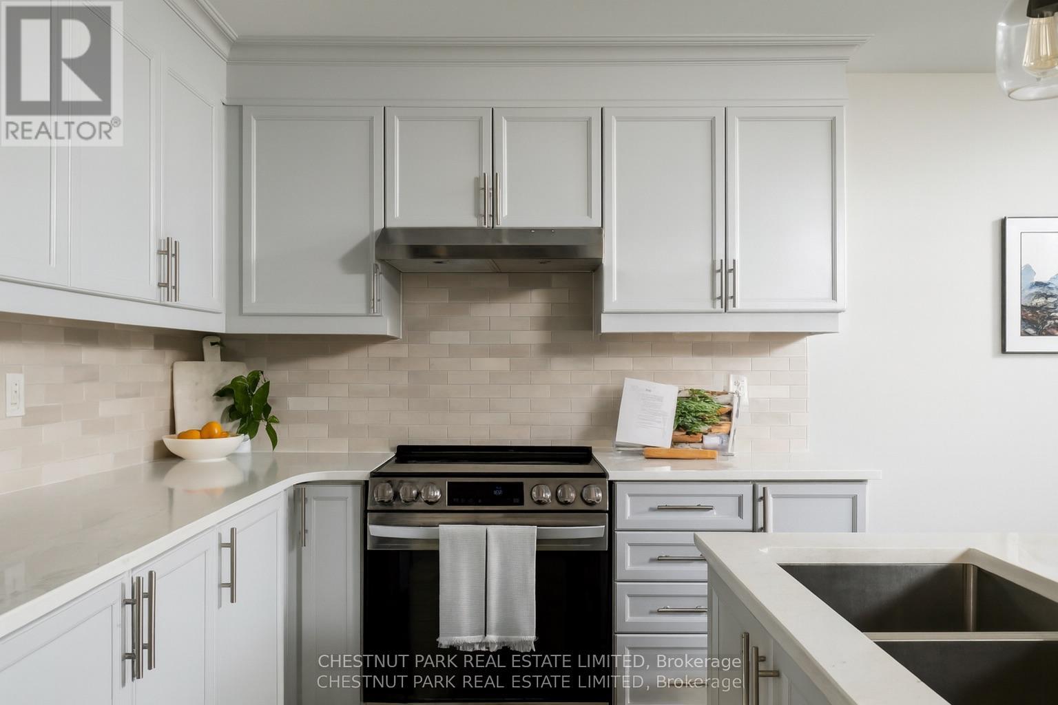 5 Bolster Ln, Uxbridge, ON L9P 2A3