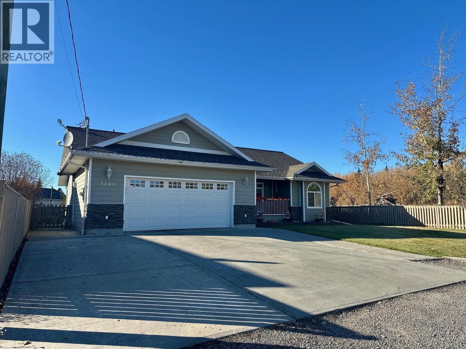 3485 Hargreaves Ave, Vanderhoof, BC V0J 3A2