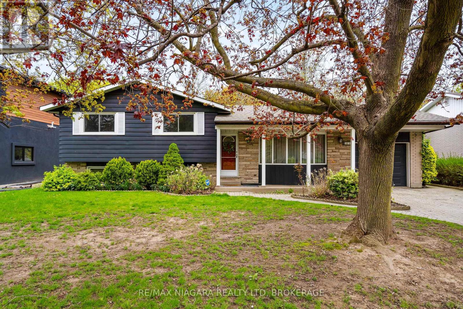 305 Centre St, Niagara-on-the-lake Town, ON L0S 1J0