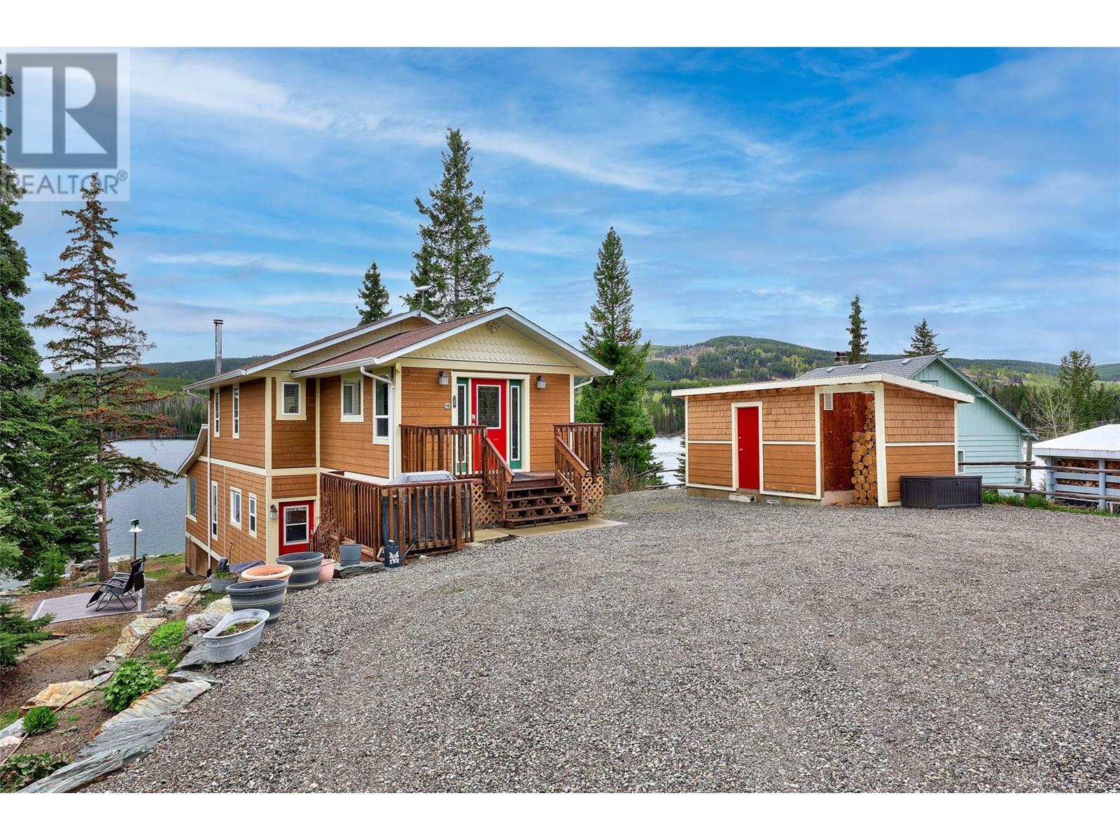 3848 Rainbow3861 Water St Dr, Kamloops, BC V1S 1Y8
