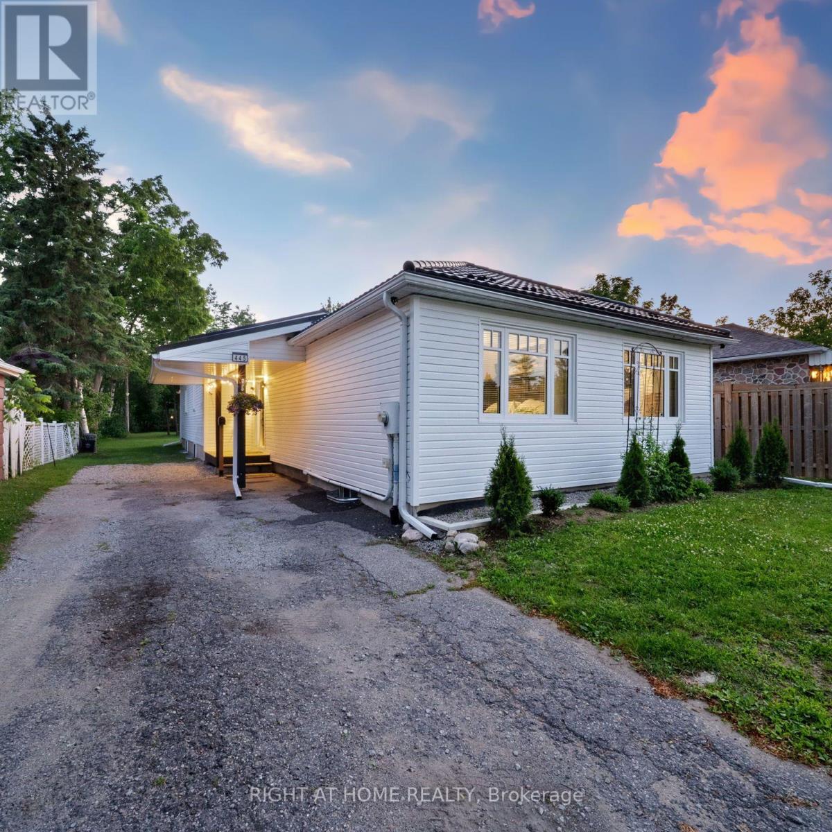 445 Peter St N, Orillia, ON L3V 5A6