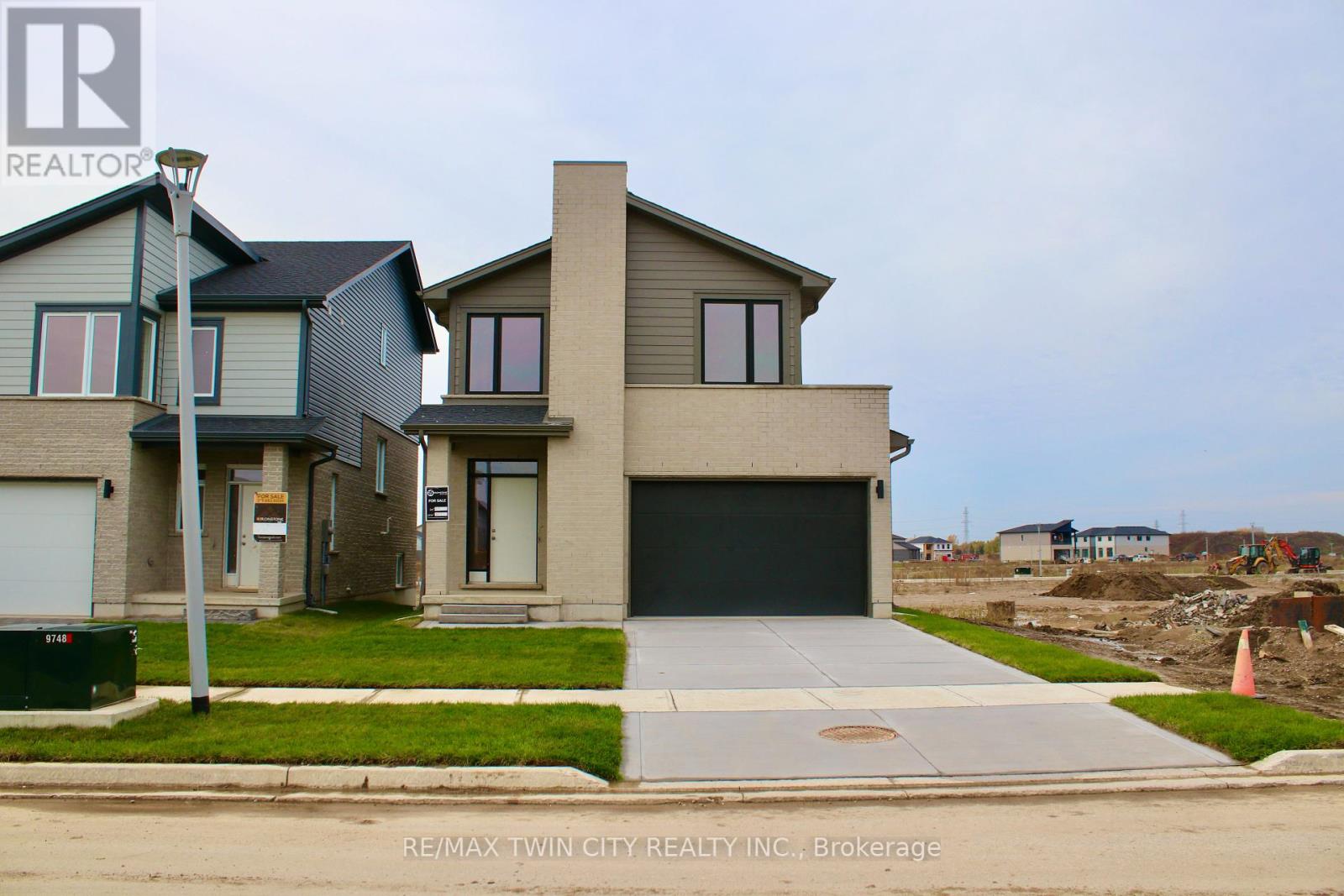 2250 Southport Cres, London, ON N6M 0H9