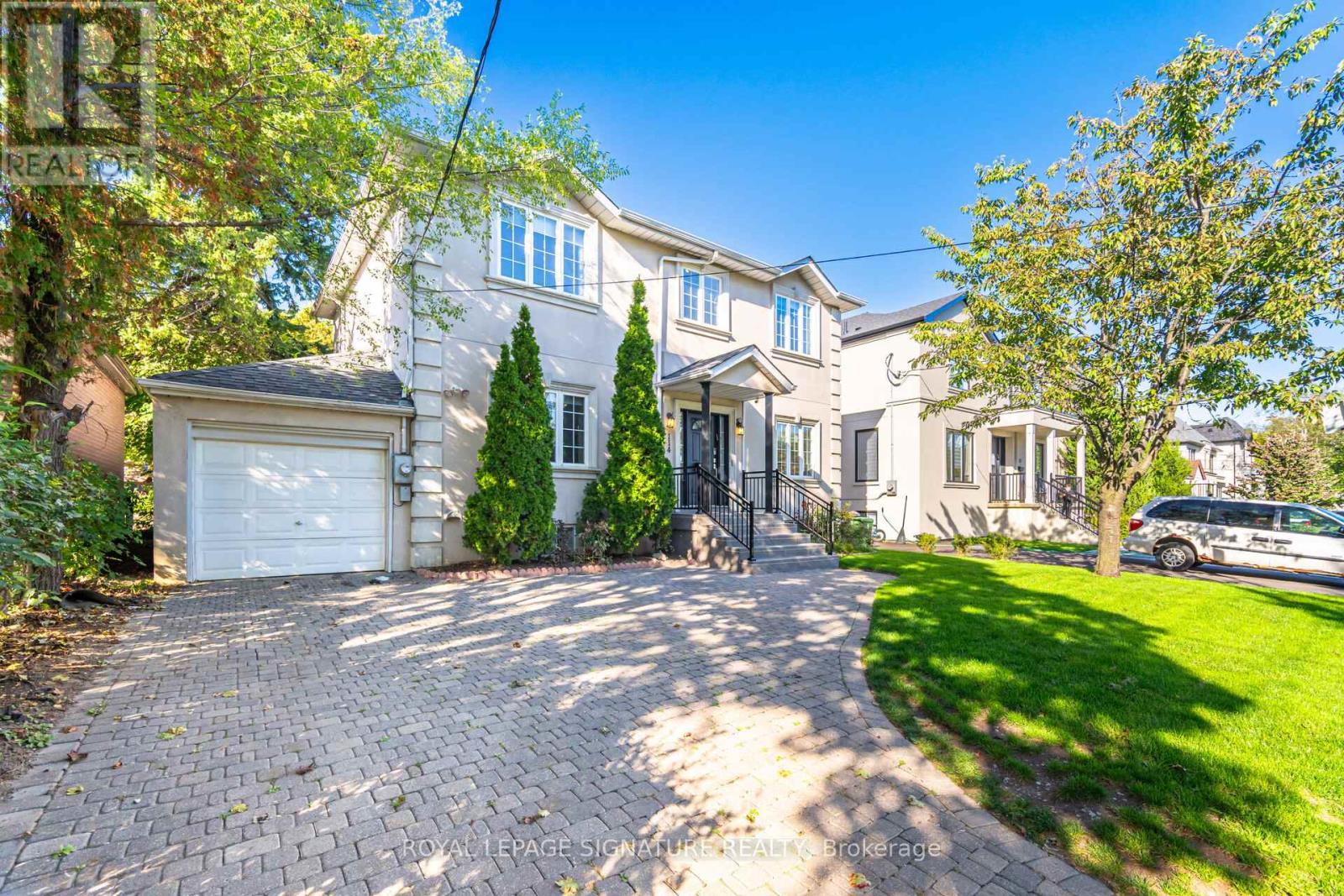 114 Fairholme Ave, Toronto, ON M6B 2W9