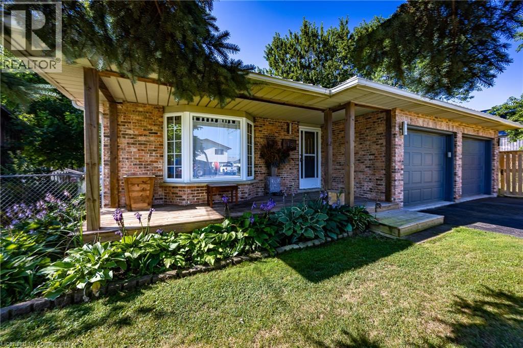 15 Davis St, Jarvis, ON N0A 1J0