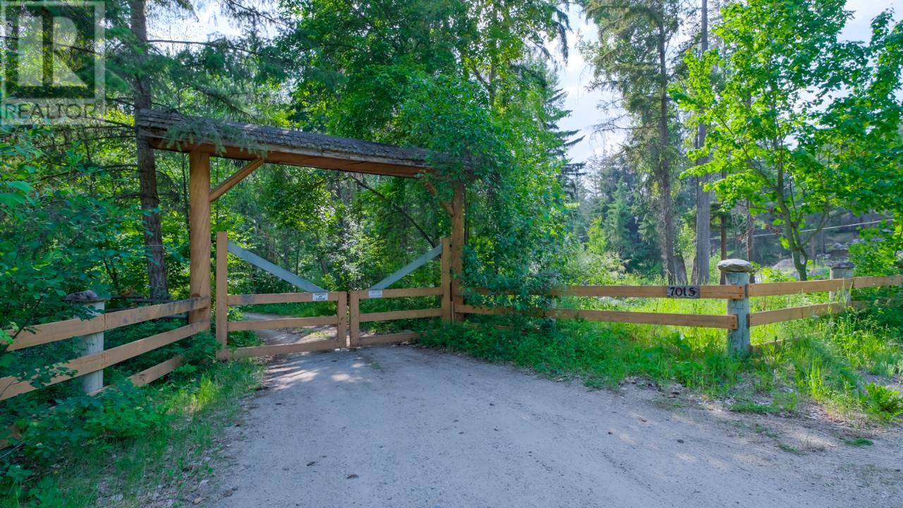 7015 Glenfir Rd, Naramata, BC V0H 1N1
