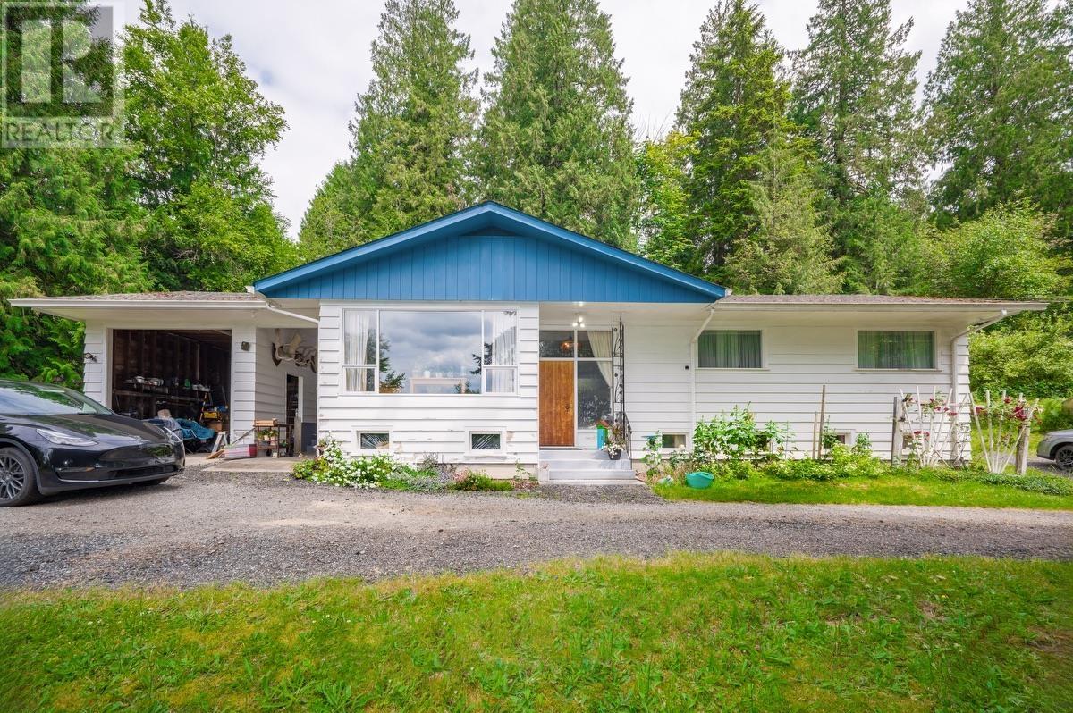 25050 Morrisette Pl, Maple Ridge, BC V2W 1G8