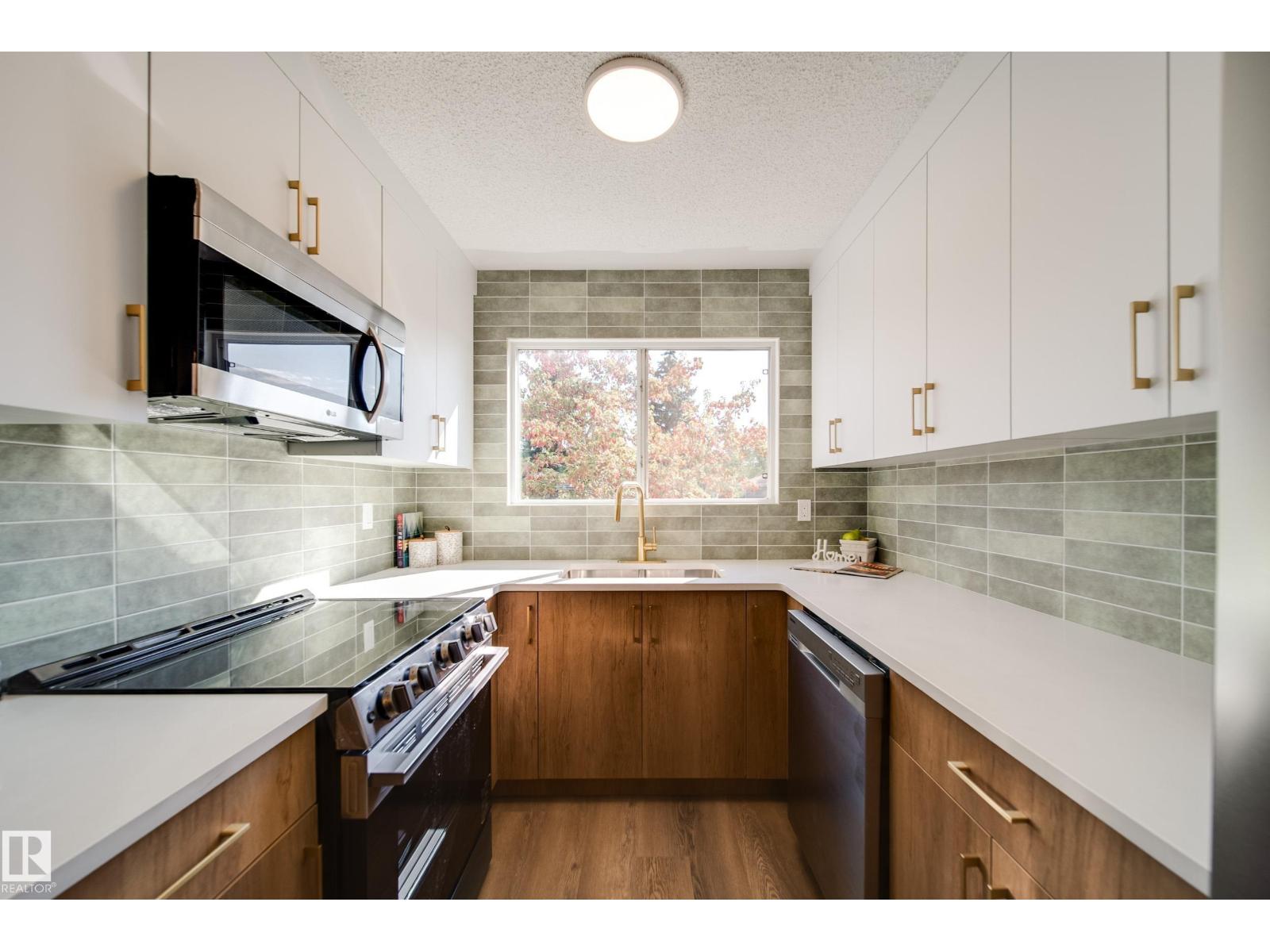 171 Av Nw Unit 9949, Edmonton, AB T5X 4X2
