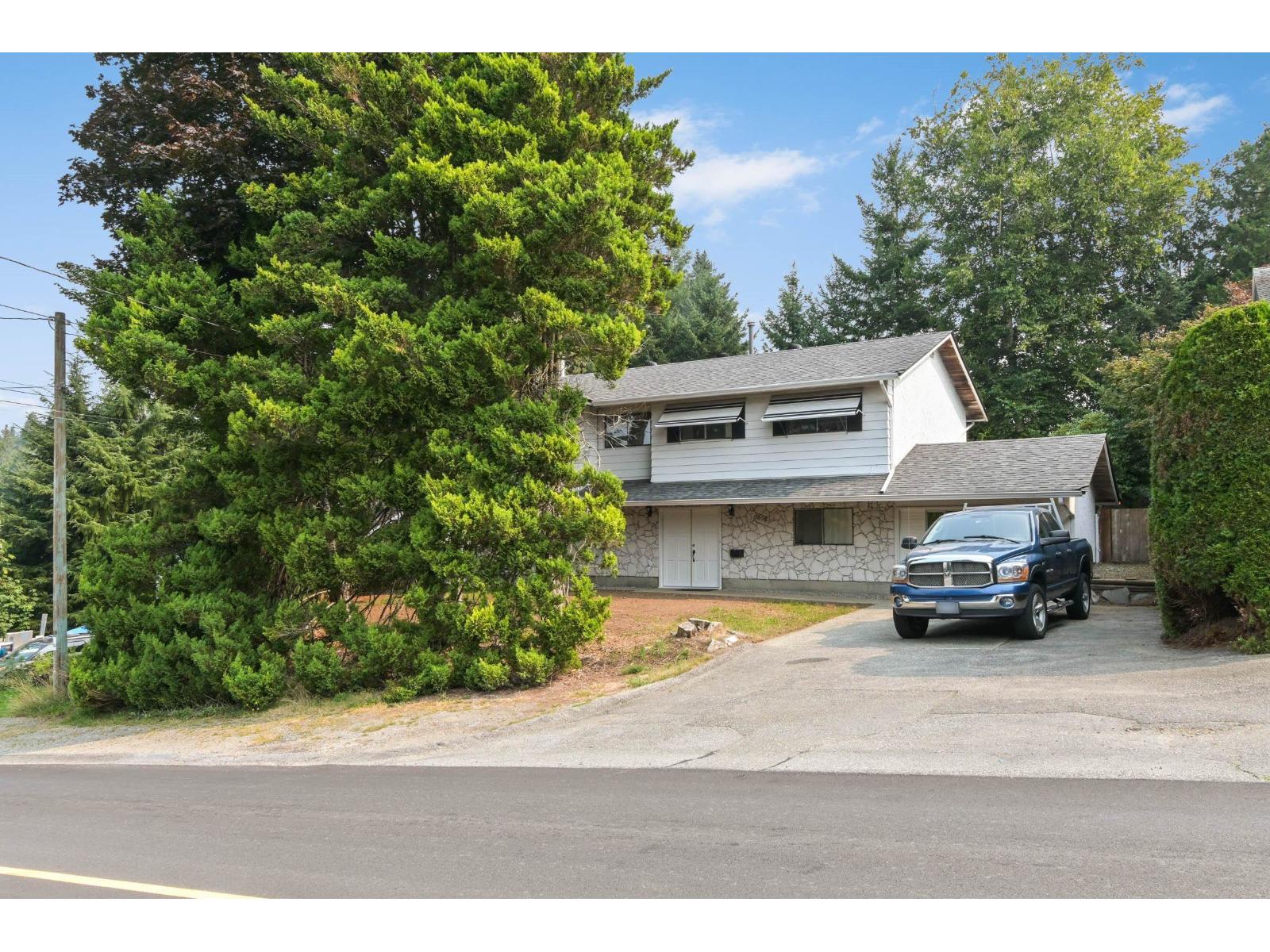 7808 Horne St, Mission, BC V2V 3Z1