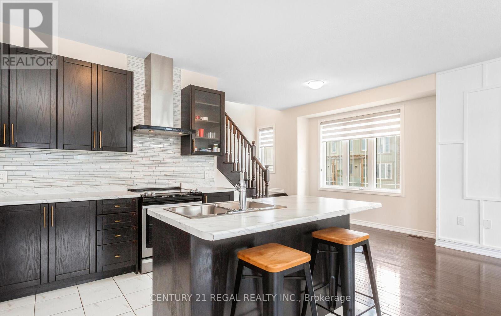 3 Glasson Ln S, Caledon, ON L7C 4H2