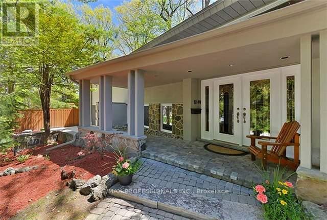 11 Ripplewood Rd, Toronto, ON M9A 3H8