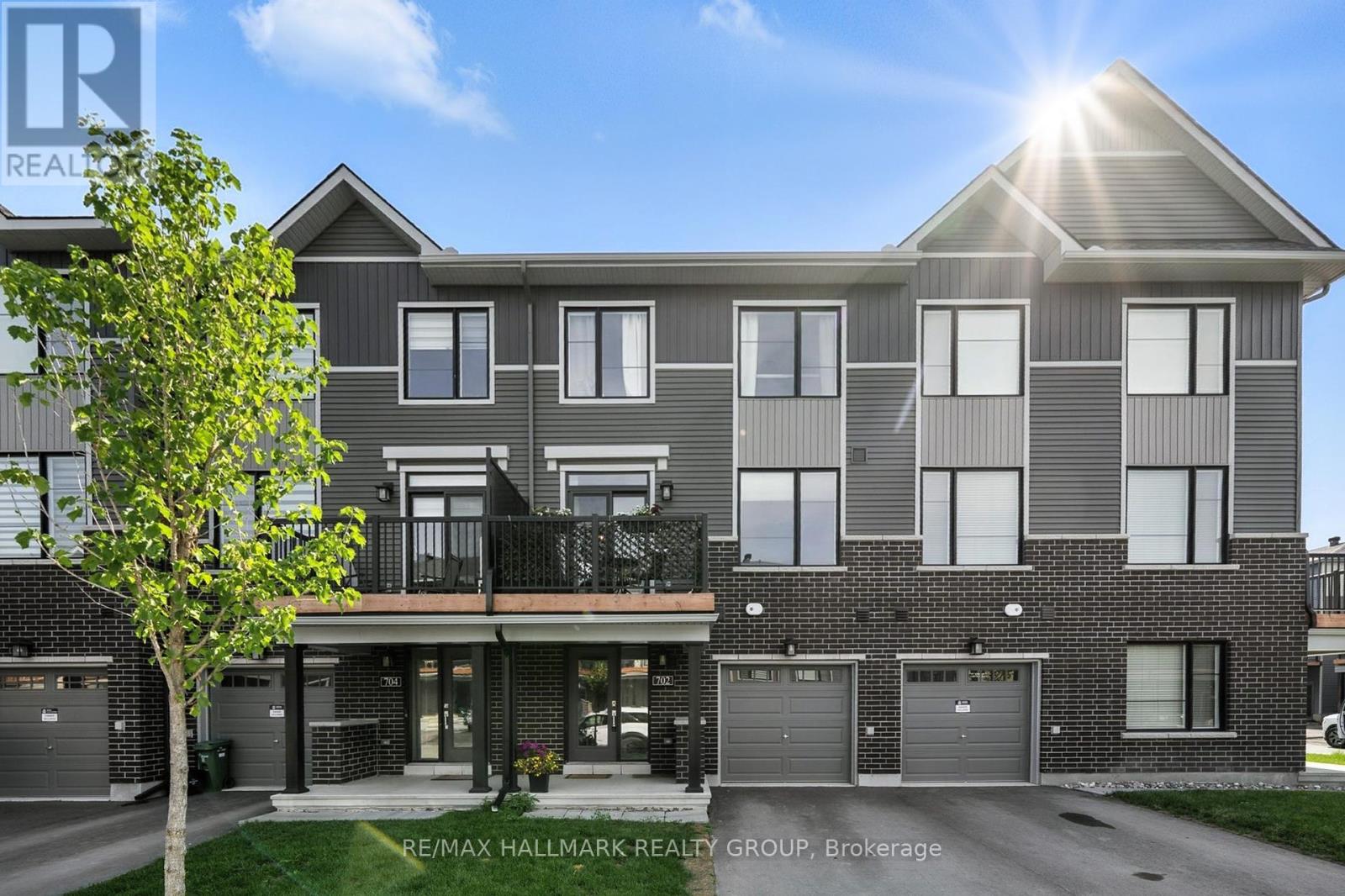 702 Confluence Walk, Ottawa, ON K4A 5M6