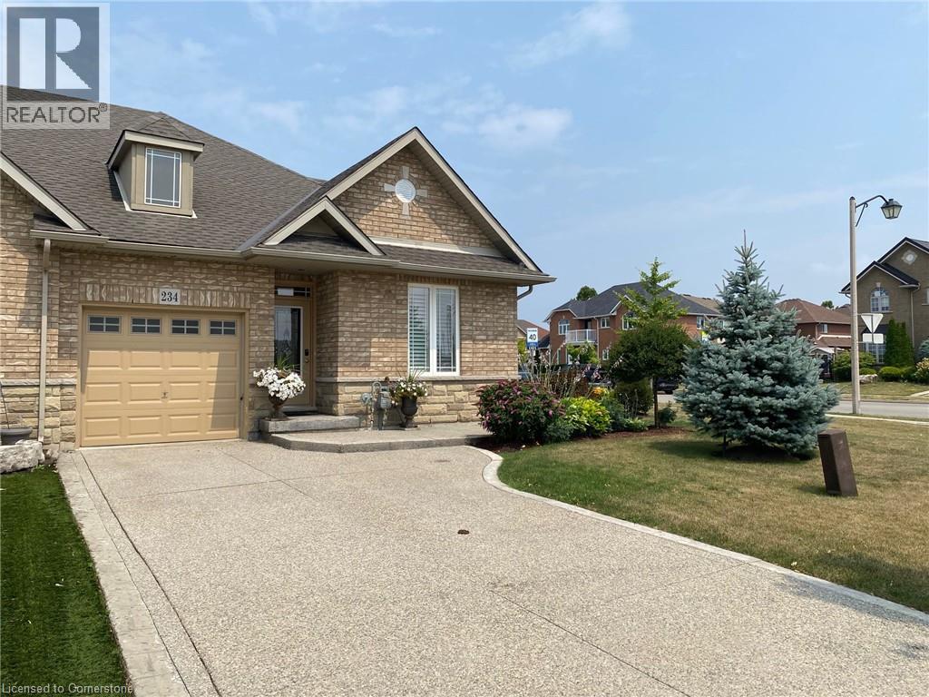 234 Pinehill Dr, Hamilton, ON L0R 1P0