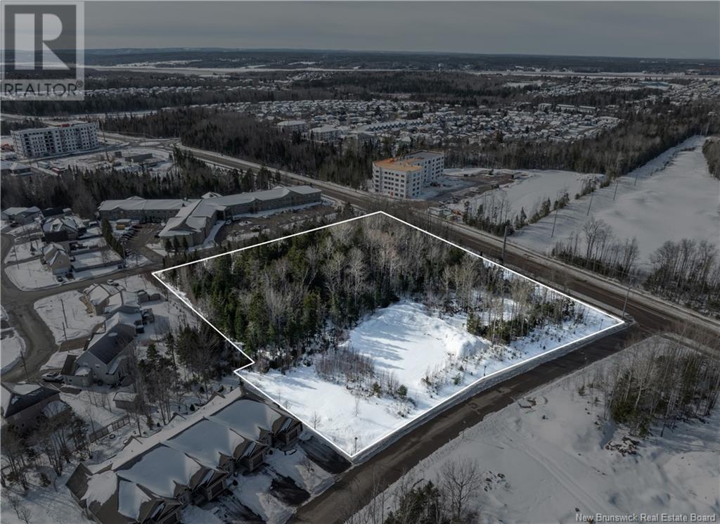 Lot Dieppe Boulevard, Dieppe, NB E1A 0W4