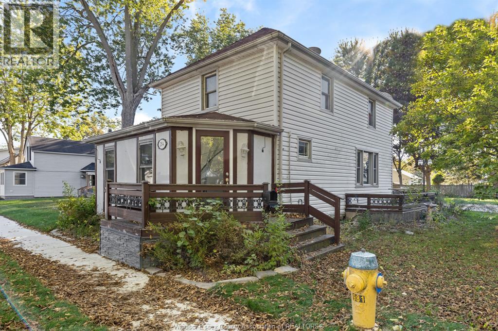 284 George St, Amherstburg, ON N9V 2G4