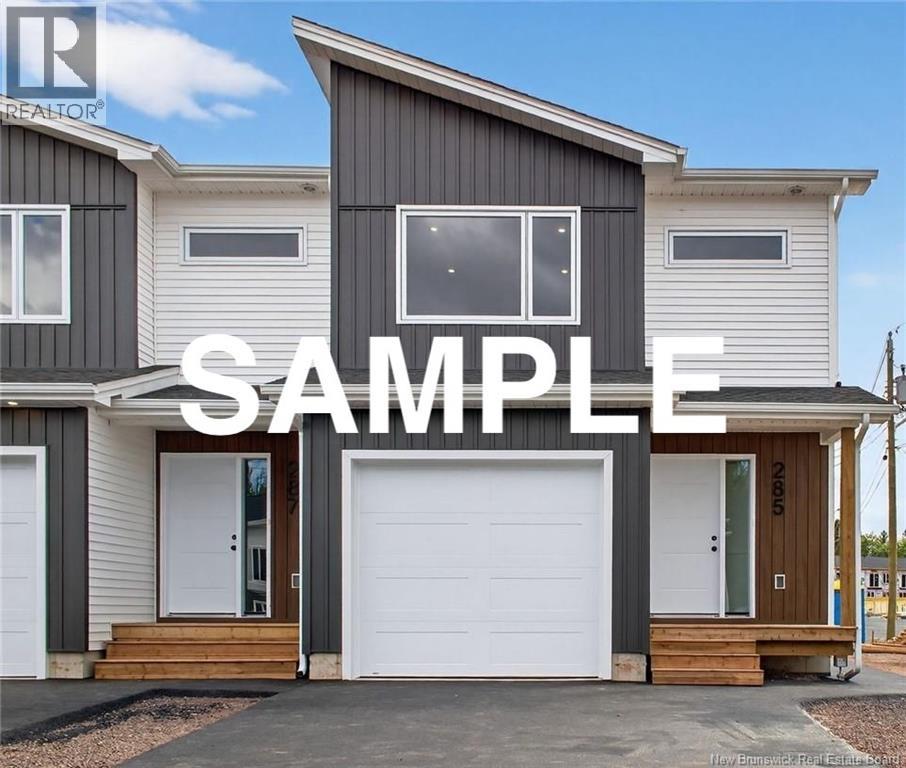 295 Elsliger St, Dieppe, NB E1H 2B9
