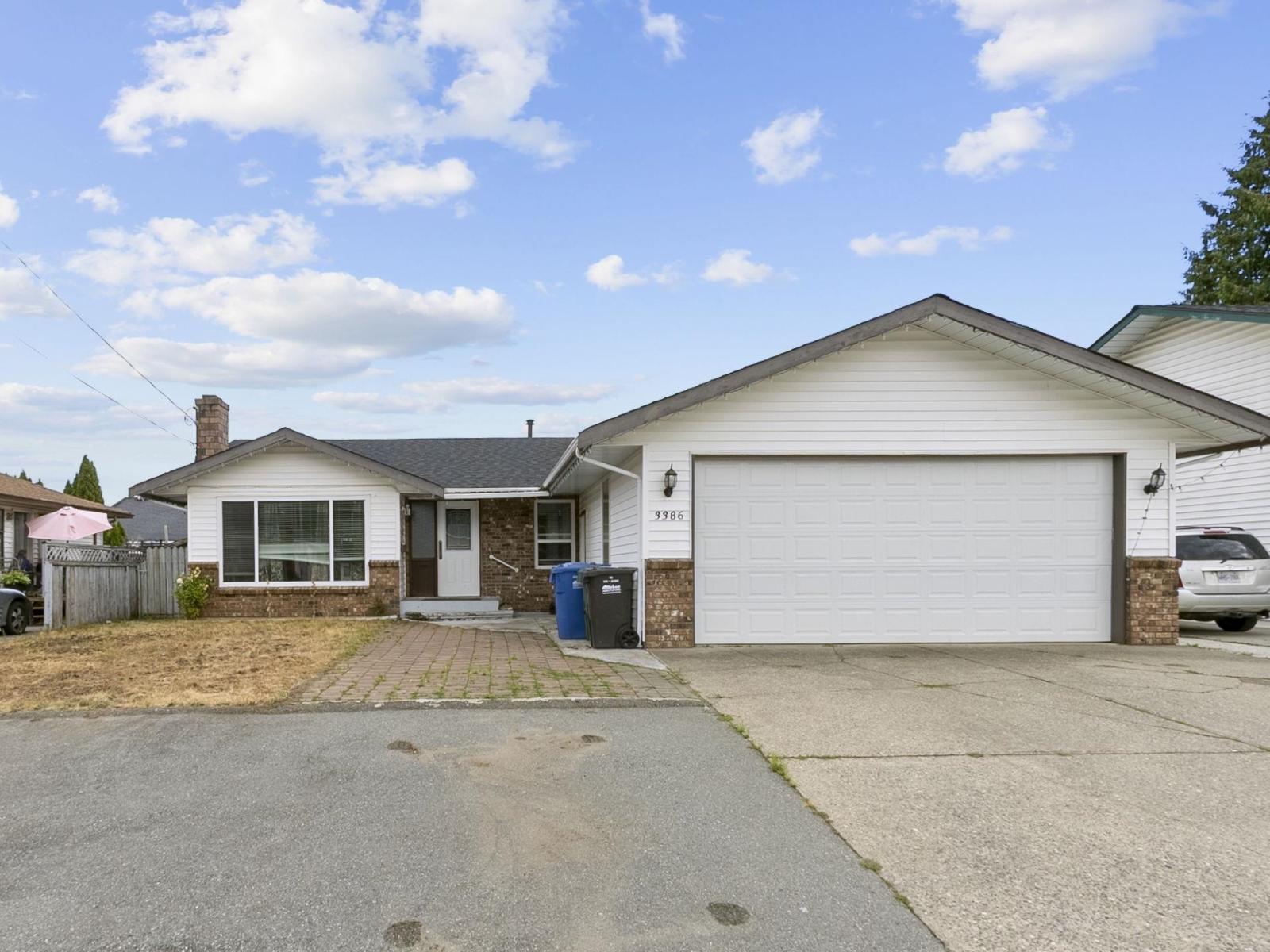 3386 Clearbrook Rd, Abbotsford, BC V2T 4T4
