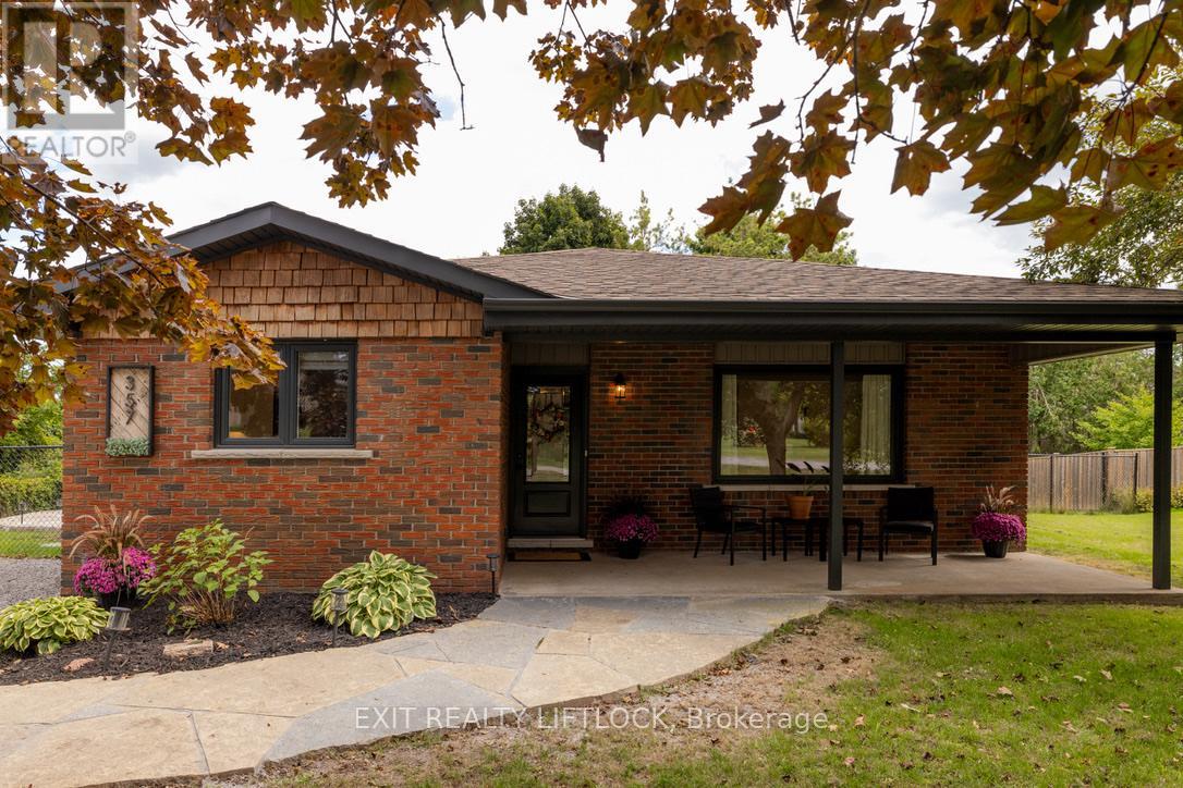 357 Simons Ave Ward 5 Ave, Peterborough, ON K9K 1E8