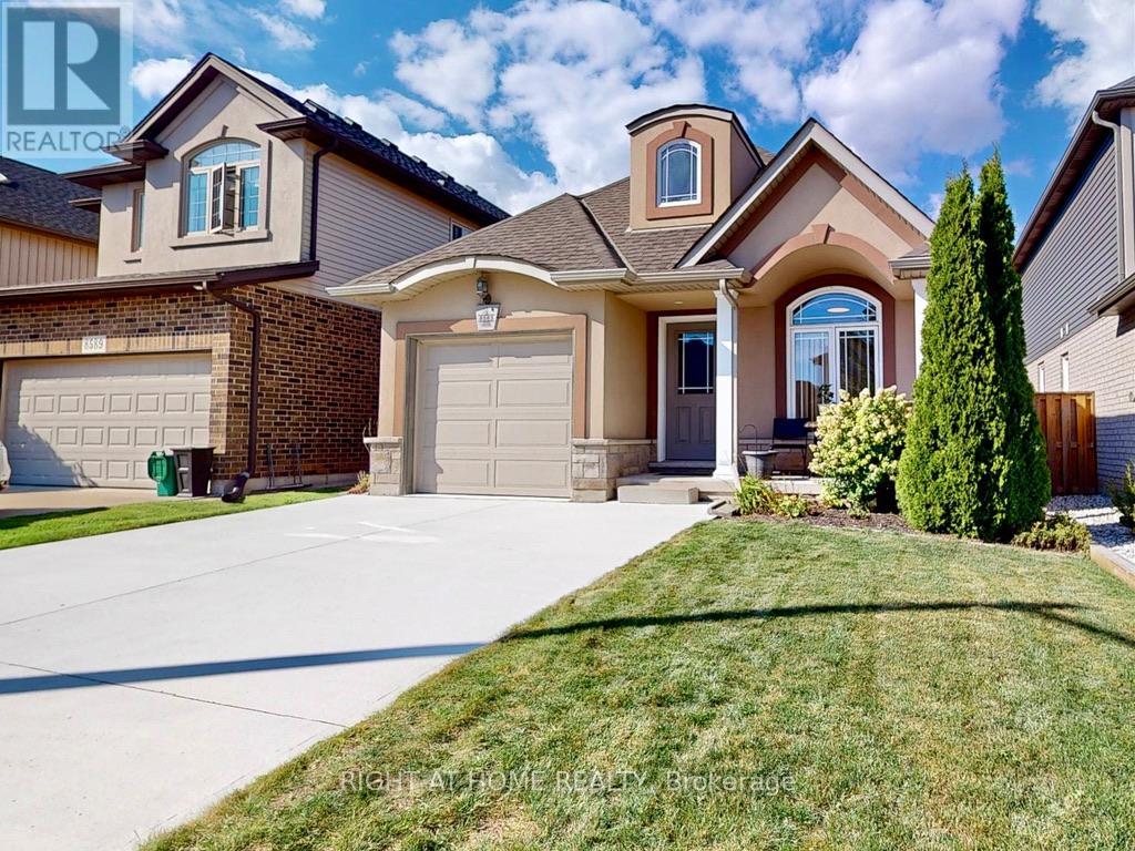 8583 Jennifer Cres, Niagara Falls, ON L2H 1H4