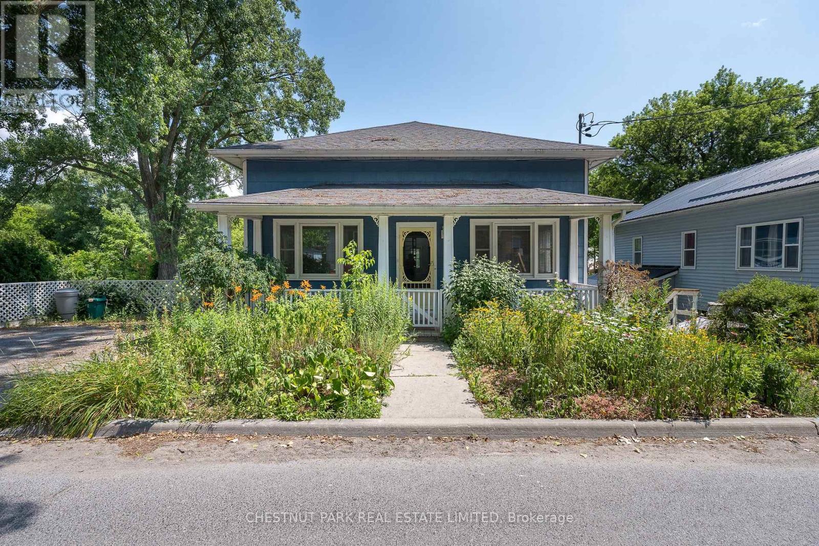 9 E Mary St, Prince Edward County Picton Ward, ON K0K 2T0