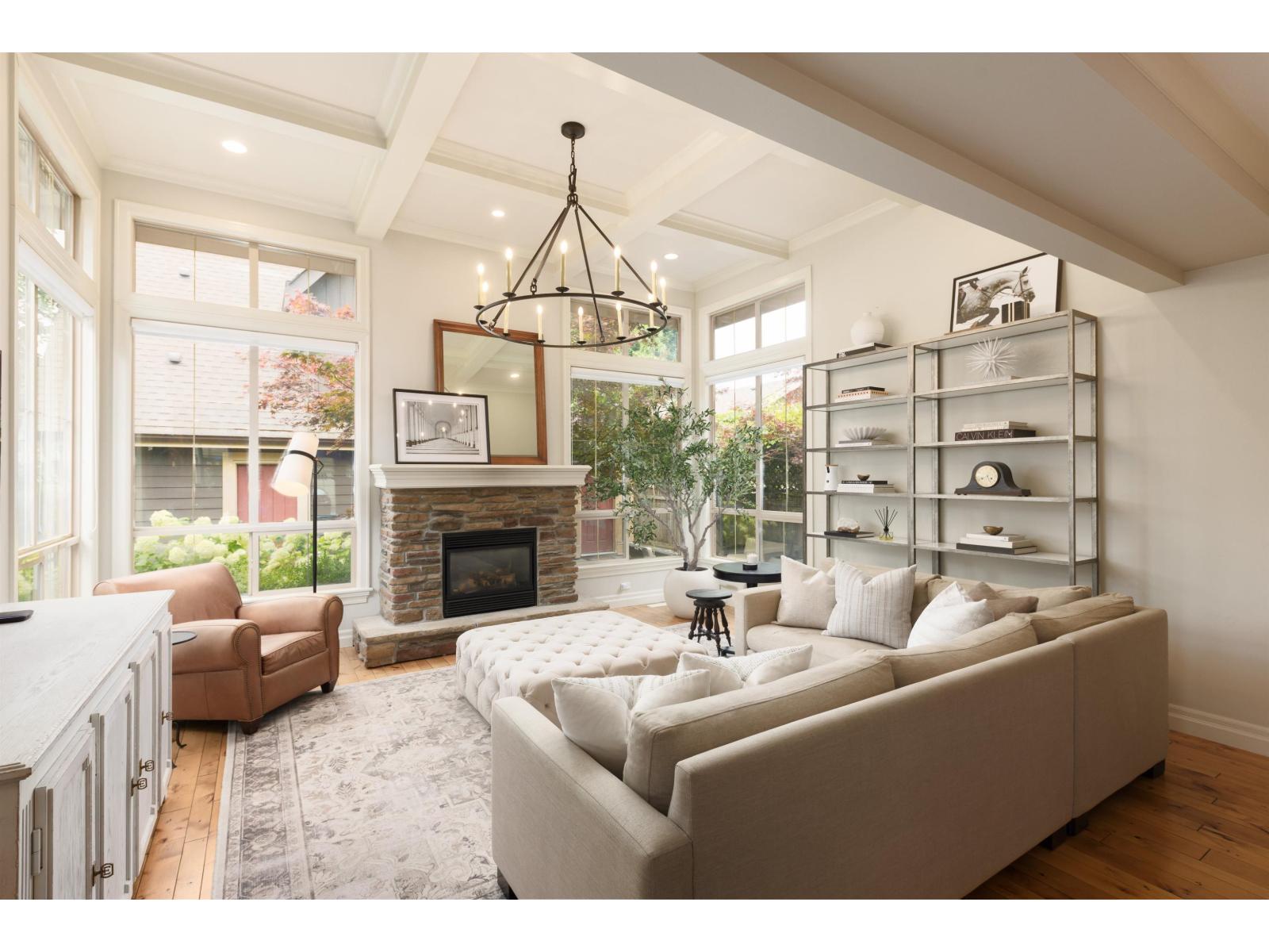 5789 Shawnigan Drivegarrison Xing, Chilliwack, BC V2R 0A8