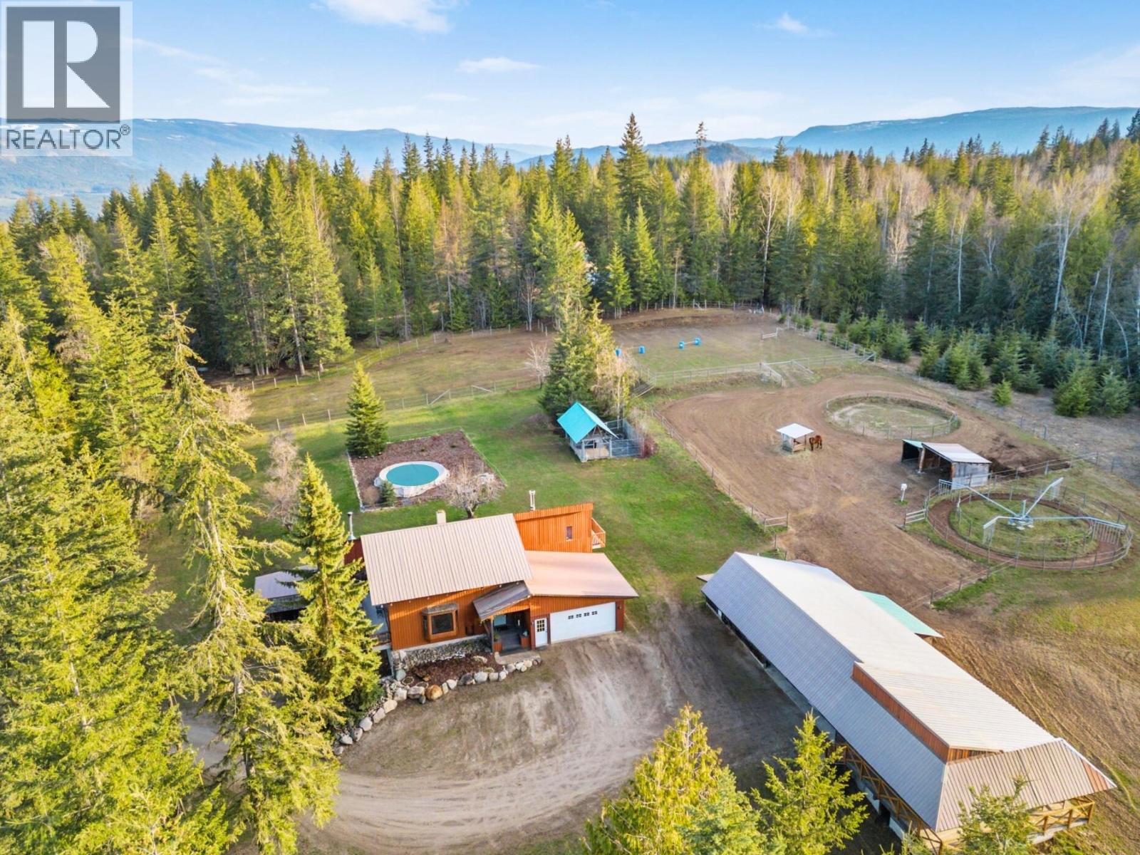 198 Edgar Rd, Salmon Arm, BC V1E 2Y2