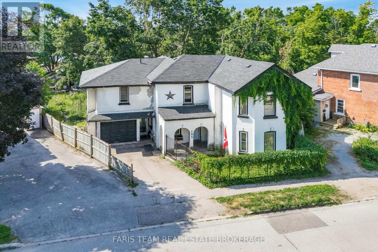 195 Nottawasaga St, Orillia, ON L3V 3K2