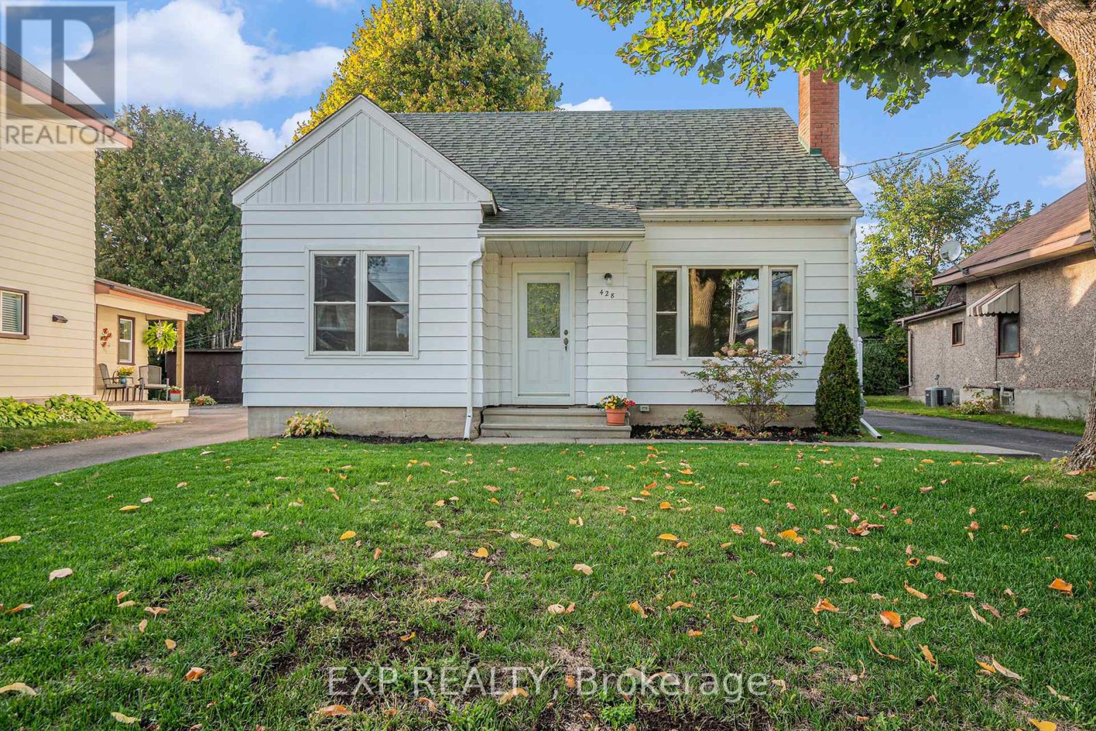 428 First Ave, Pembroke, ON K8A 5C6