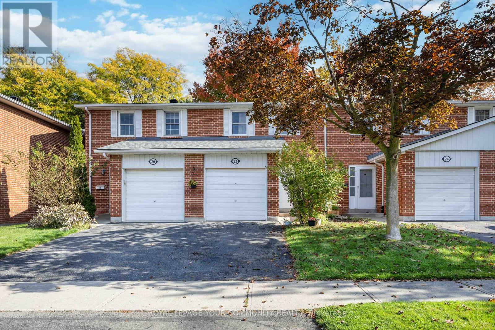22 Porterfield Cres, Markham, ON L3T 4S7