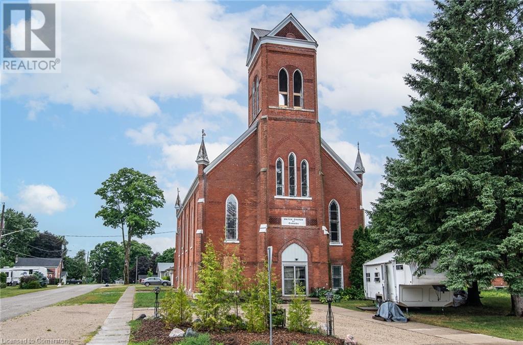 2048 Albert St S, Howick, ON N0G 1X0