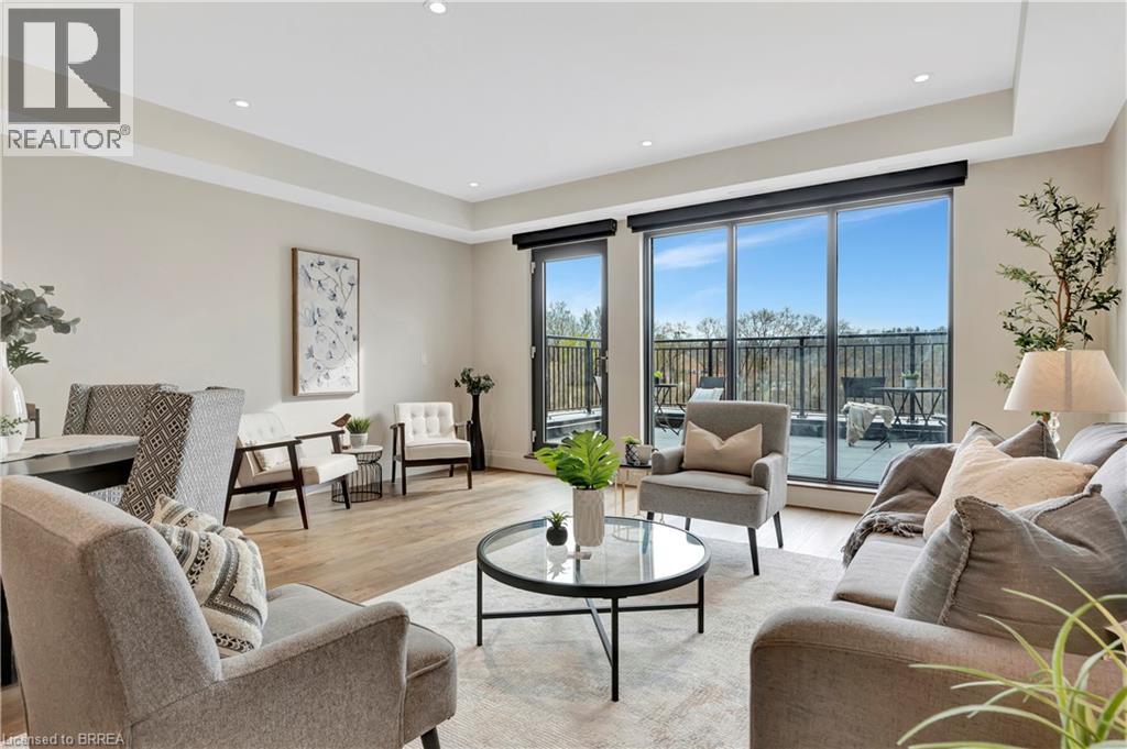 7 Grand River Street N Unit 204, Brant, ON N3L 2L9