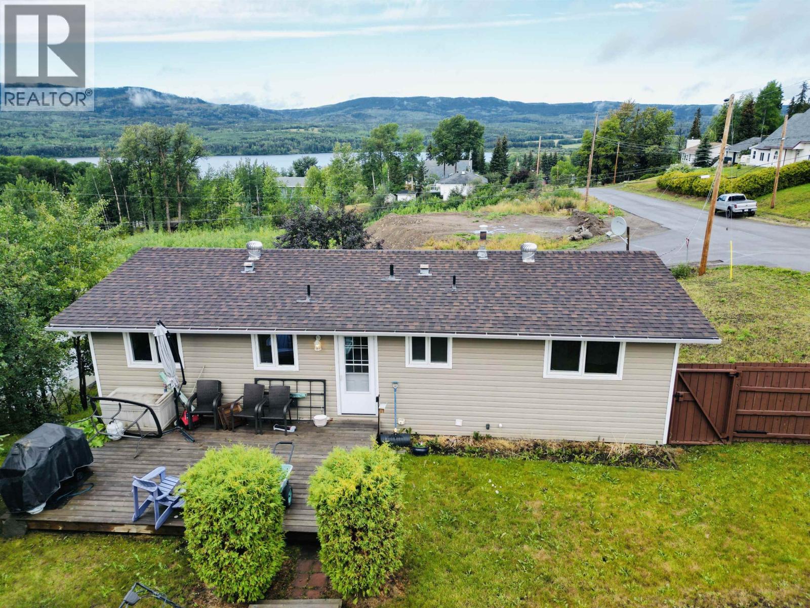 416 Carroll St, Burns Lake, BC V0J 1E0