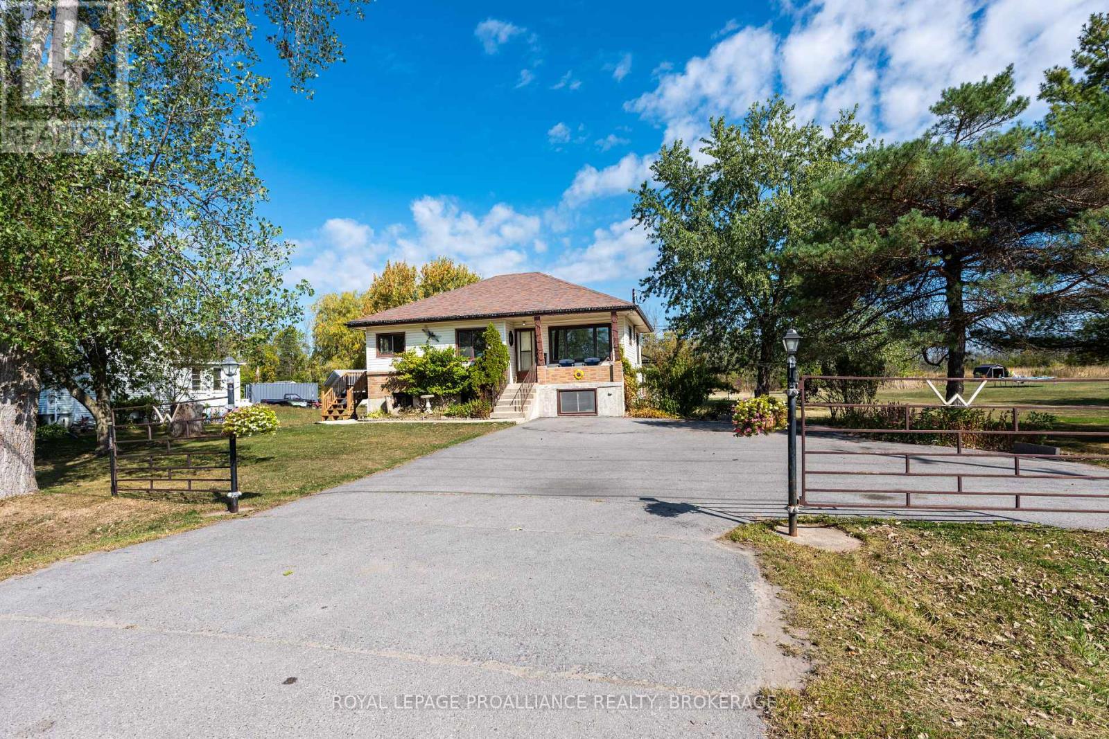 4835 County Road 2, Loyalist, ON K0H 2H0
