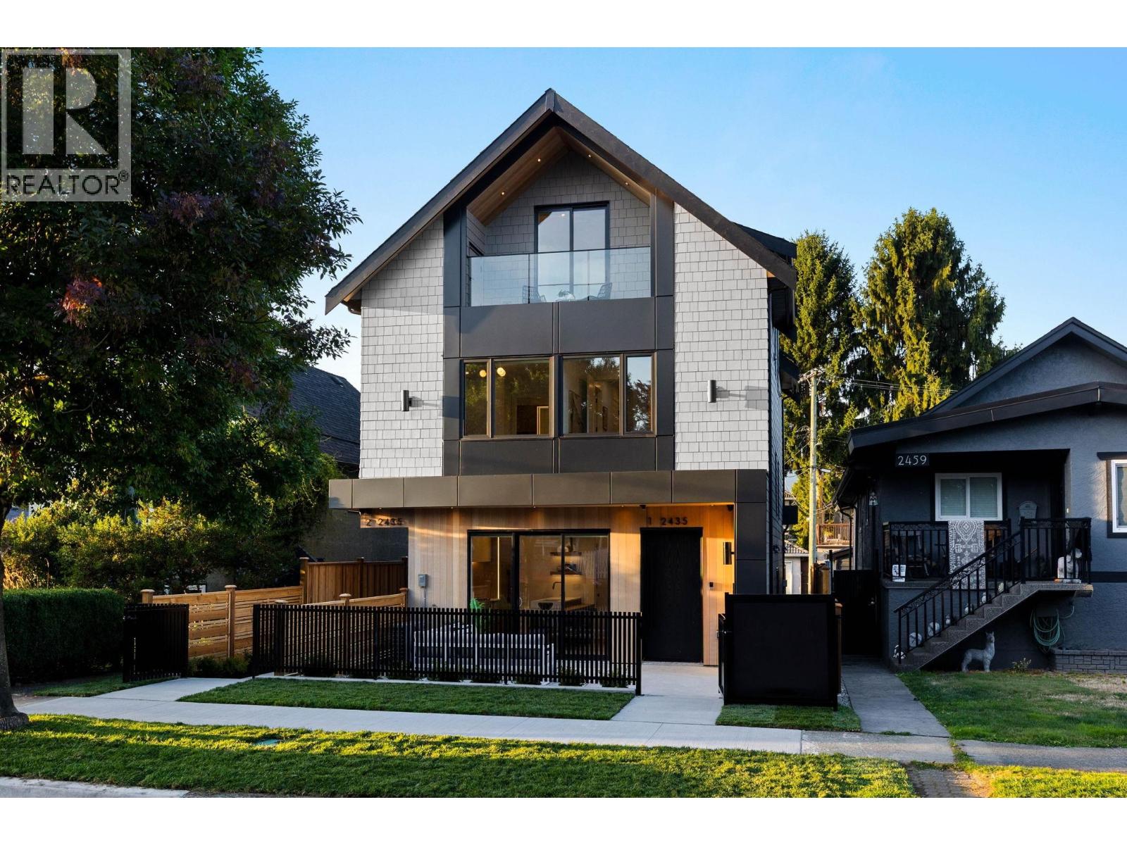 2435 Napier Street Unit 1, Vancouver, BC V5K 2W2