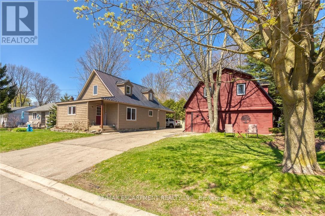 109 Mcnab St E, Norfolk Port Dover, ON N0A 1N0