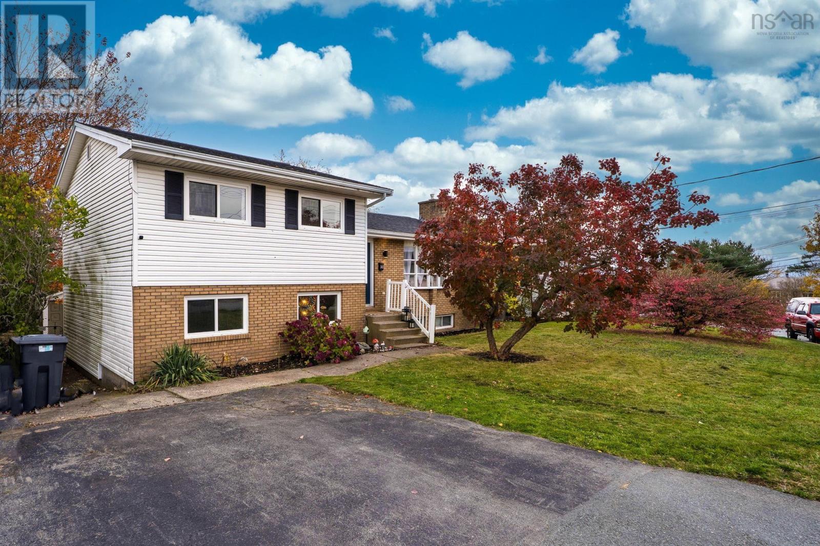 143 Amaranth Cres, Cole Harbour, NS B2W 4C1