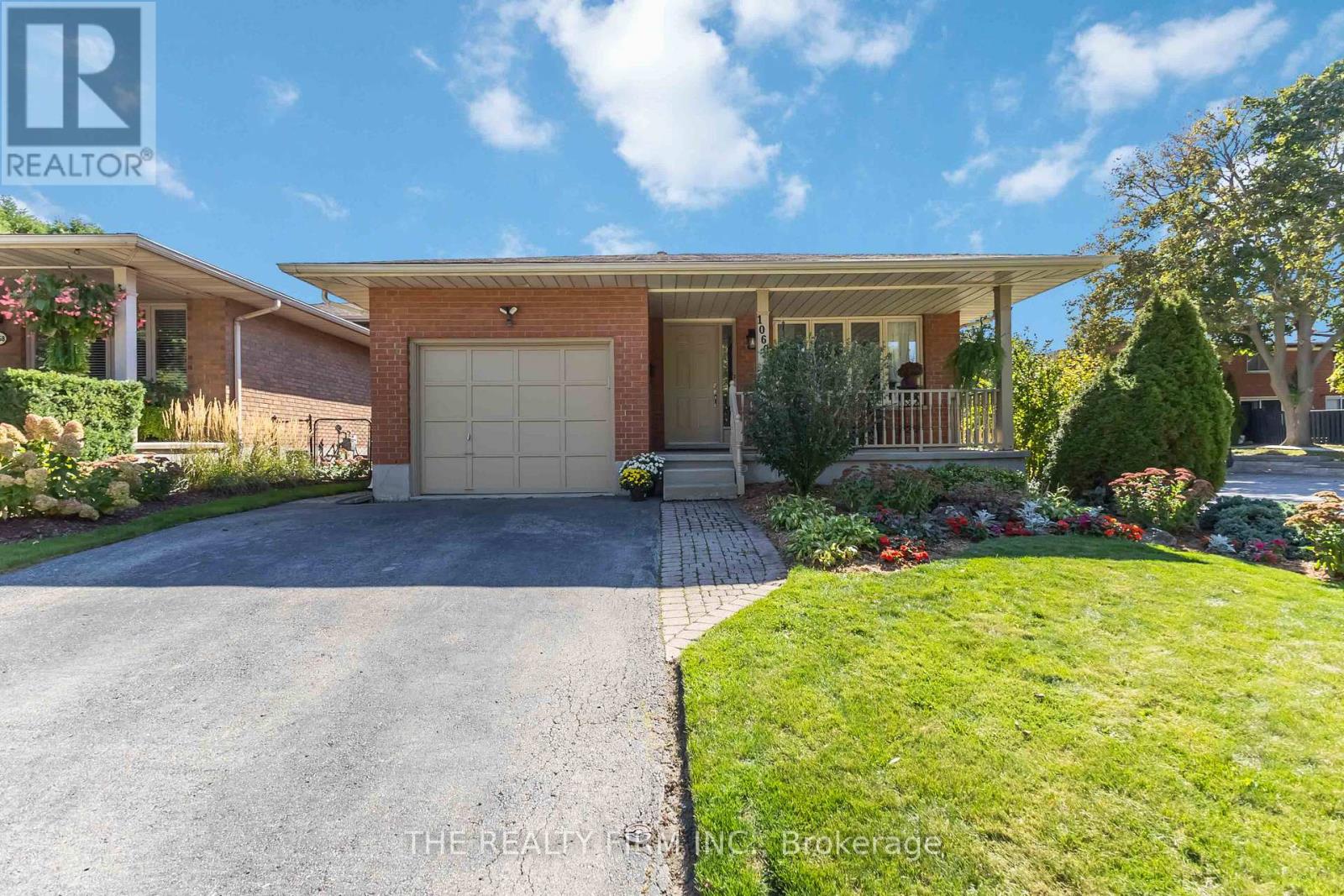 1060 Guildwood Blvd, London, ON N6H 1V6