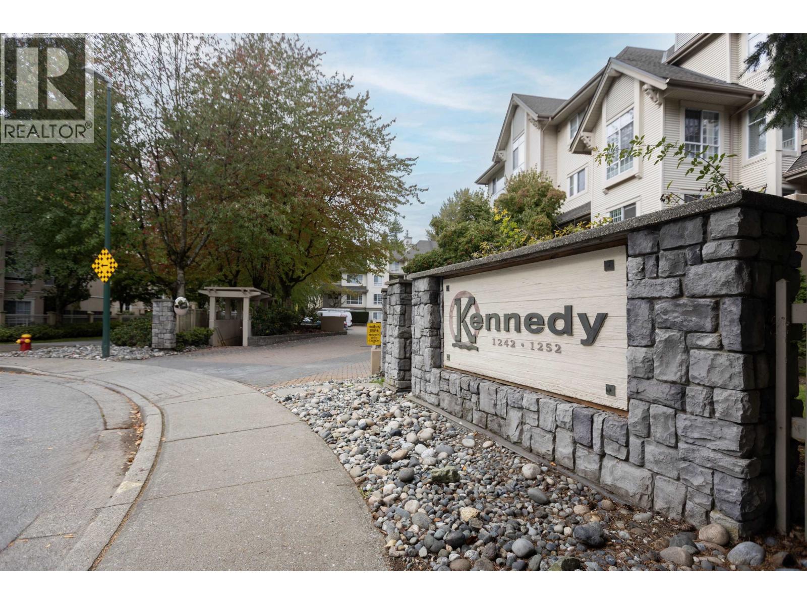 1242 Town Centre Boulevard Unit 113, Coquitlam, BC V3B 7R6