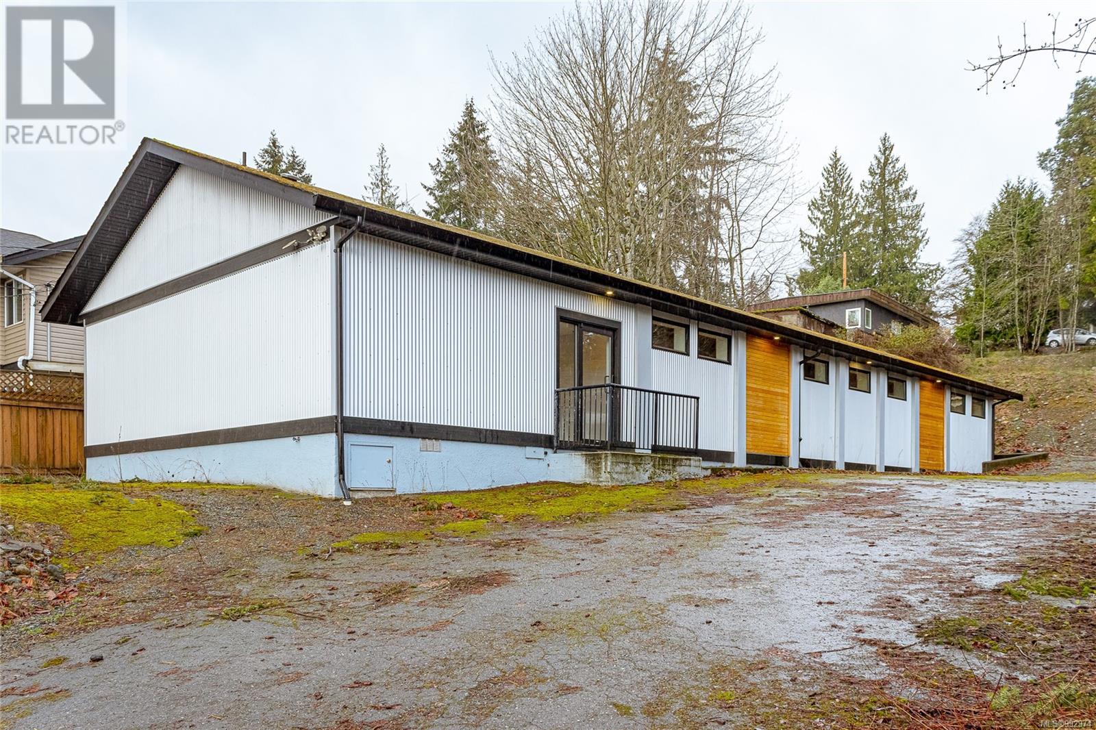 1134 Trans Canada Hwy, Ladysmith, BC V9G 1A3