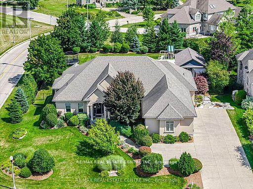 86 Canters Close, Kitchener, ON N2C 2R3