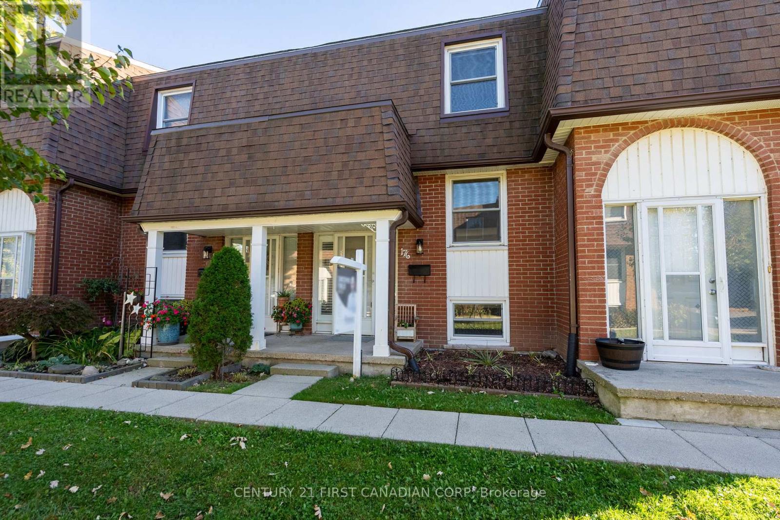 176 Gardenwood Dr, London, ON N6J 3Z9