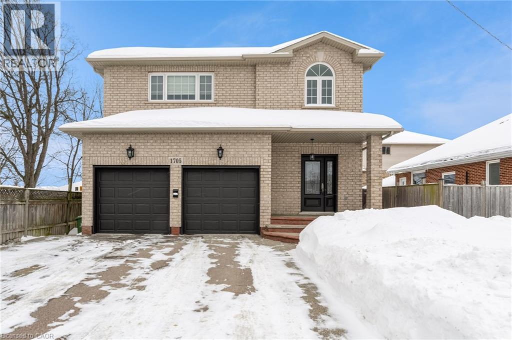 1705 Upper Wellington St, Hamilton, ON L9B 1P1