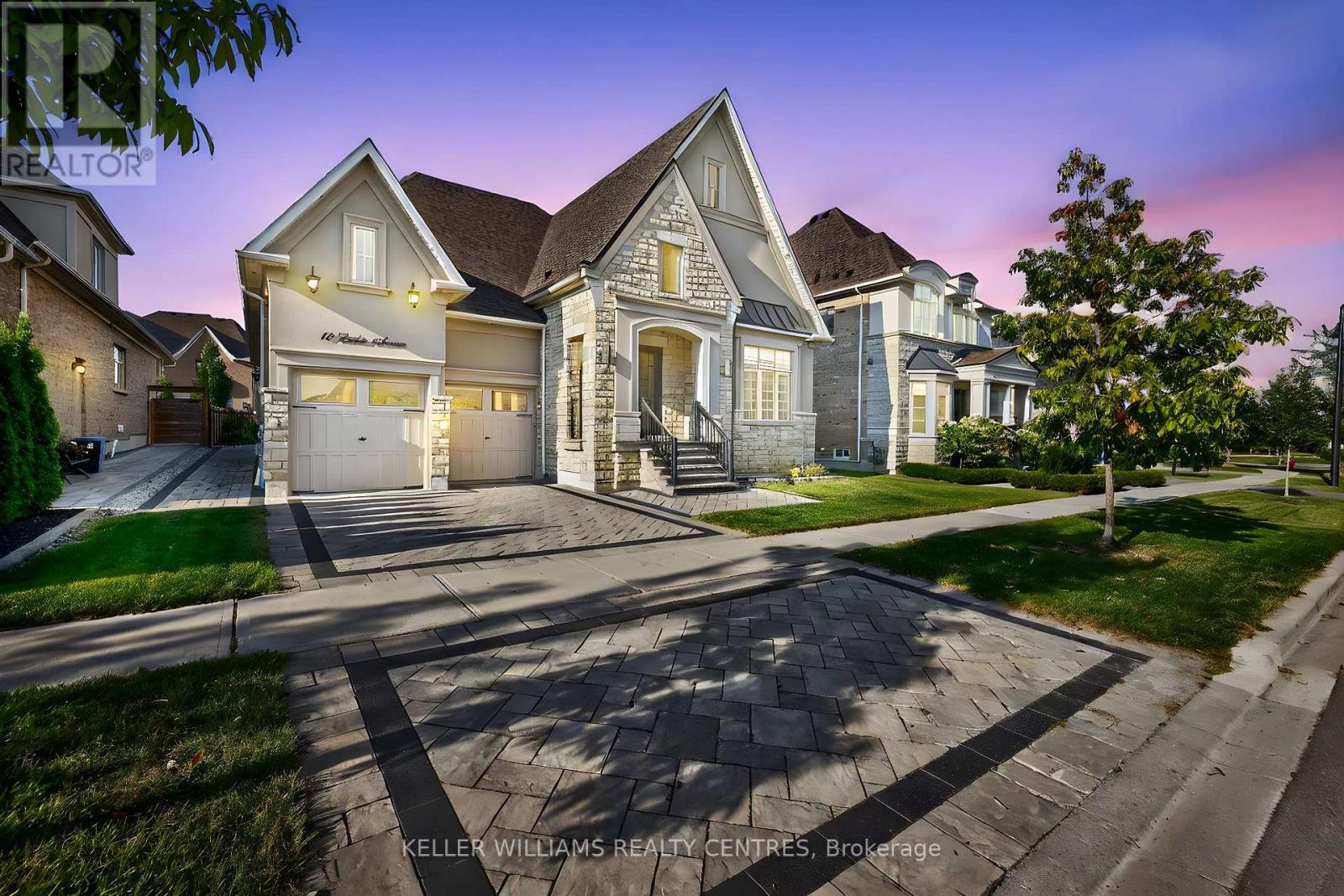 10 Larkin Ave, King Nobleton, ON L7B 0N8