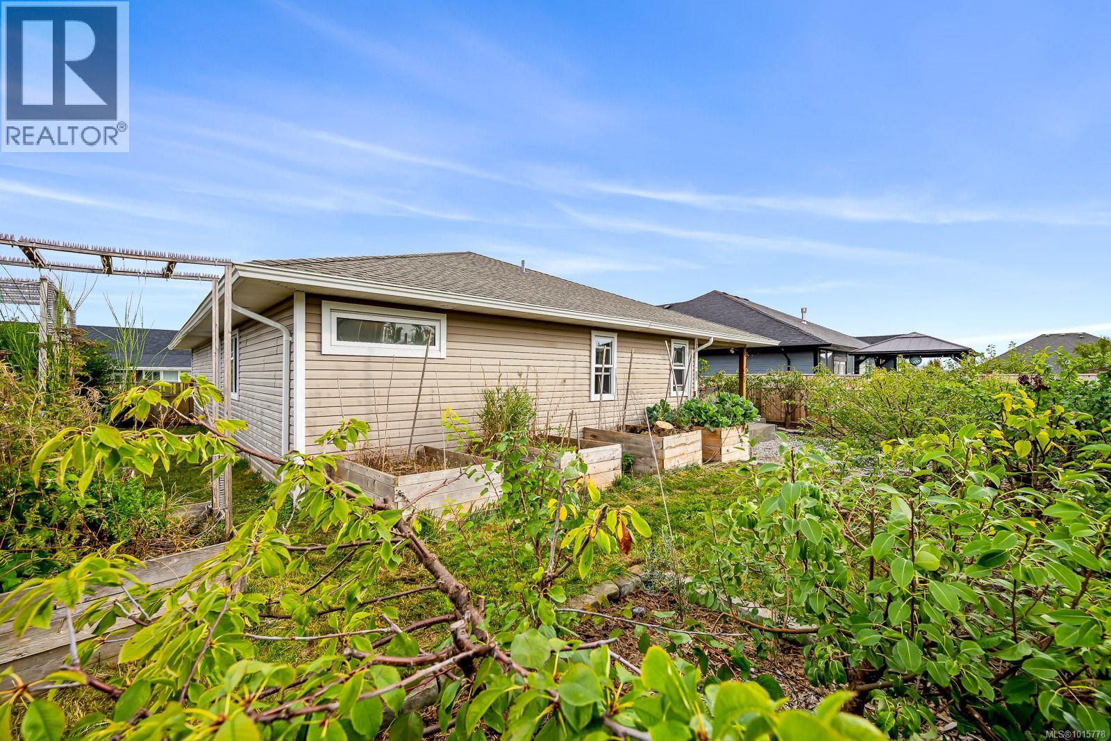 279 Michigan Dr, Campbell River, BC V9H 0C7