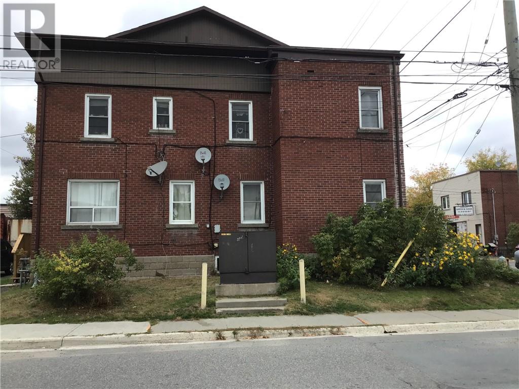 332 Douglas St, Greater Sudbury, ON P3H 1H1