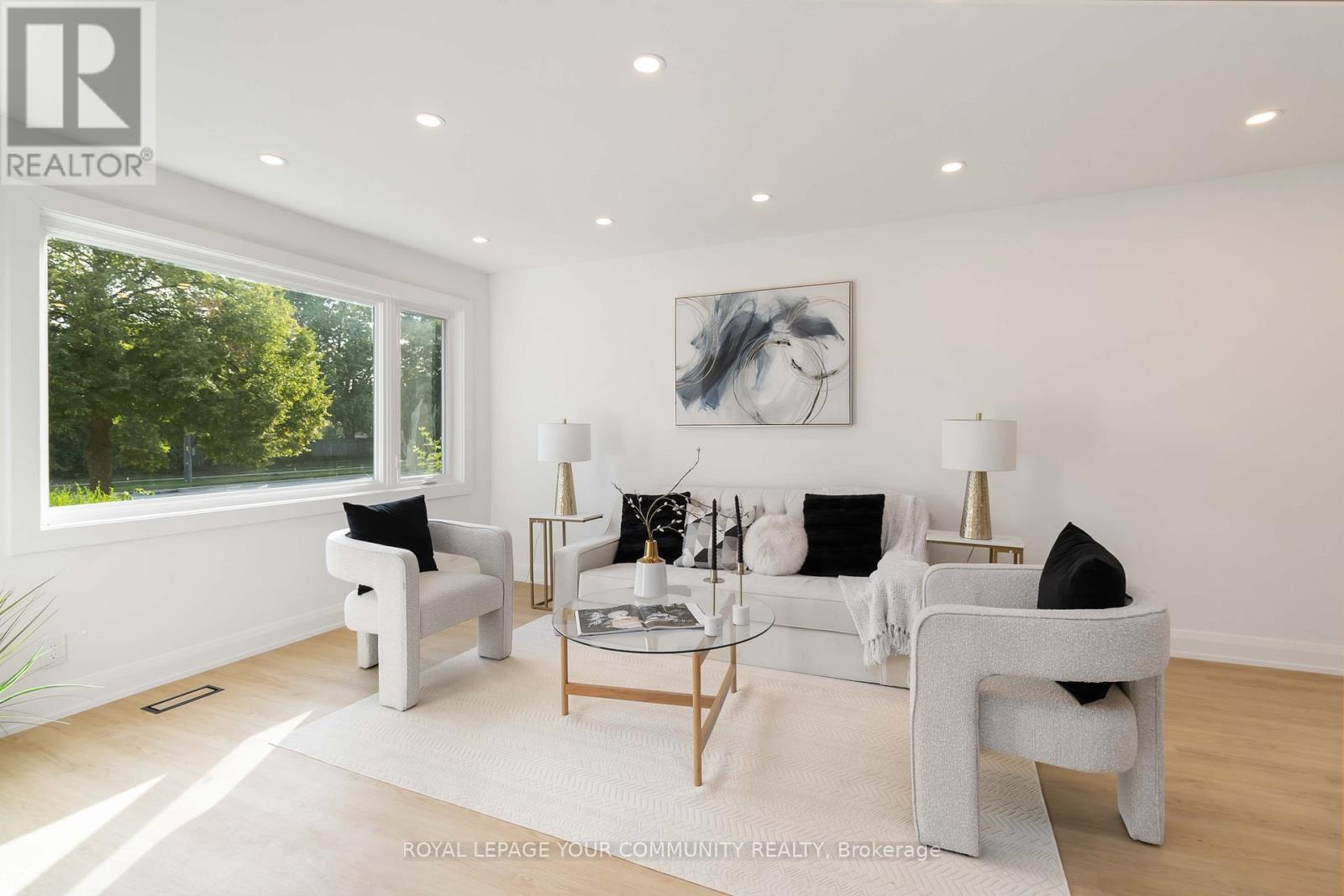 602 Appleby Line, Burlington, ON L7L 2Y3