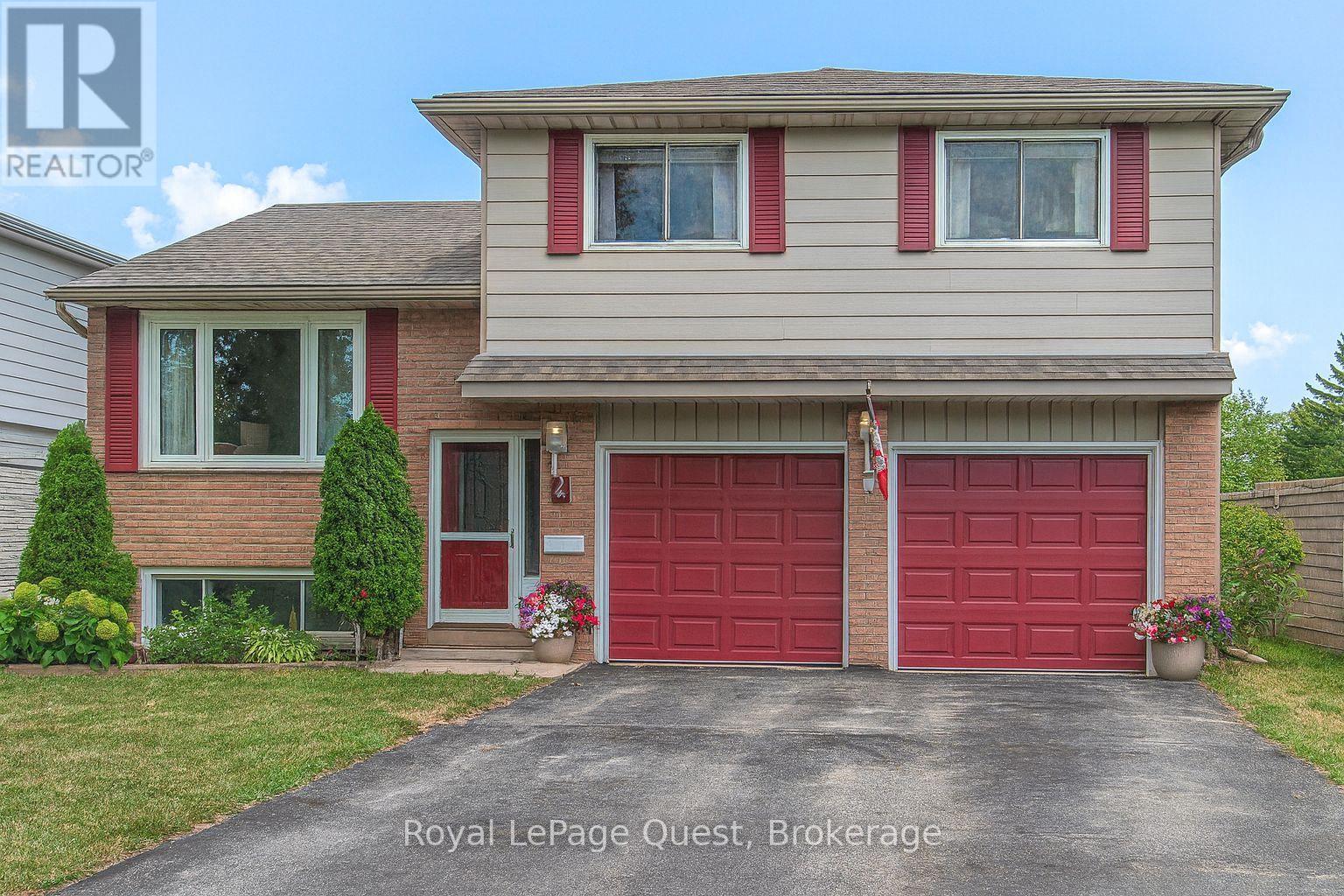 4 Chestnut Pl, Orillia, ON L3V 7N9